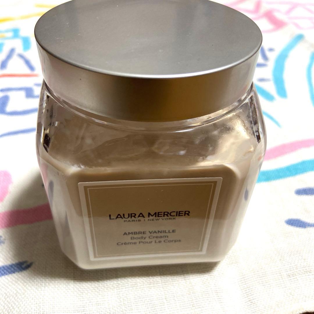 LAURA MERCIER ホィップドボディクリーム アンバーバニラ