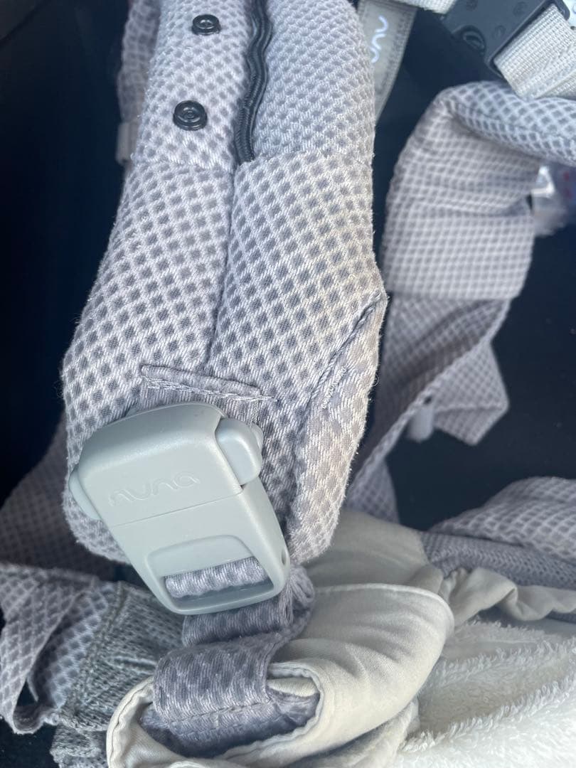 nuna cudl 抱っこ紐 4wayヌナ　新生児 メッシュ おんぶ 前向き