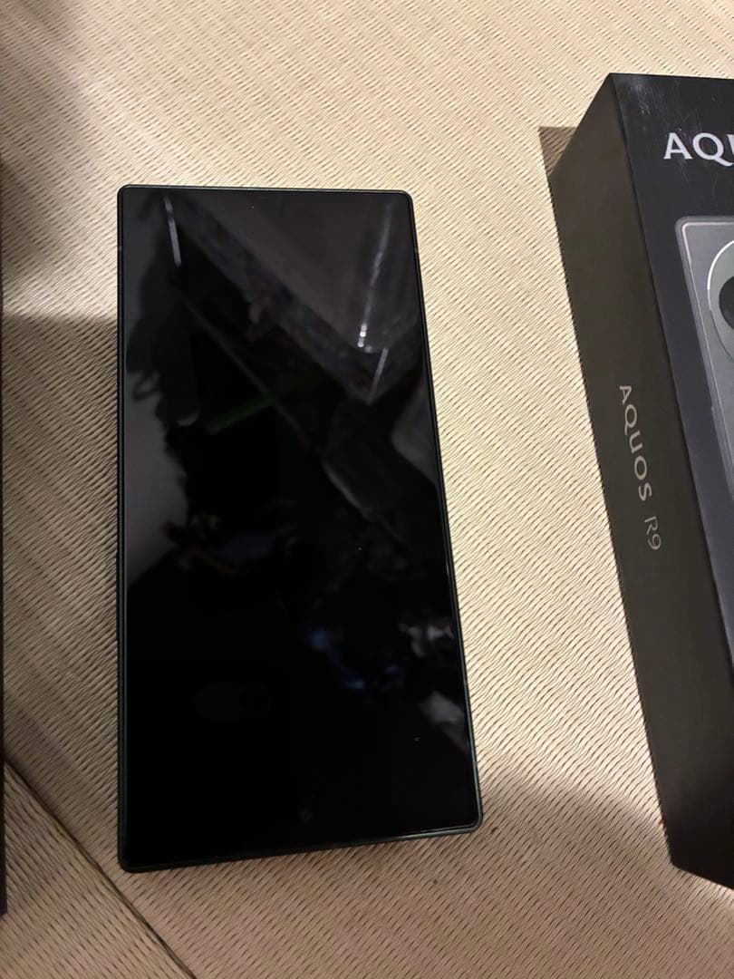 AQUOS R9 本体 ほぼ未使用
