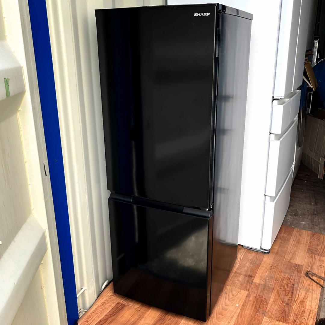 取付無料！SHARPスタイリッシュブラック左右付け替え可能ドア冷蔵庫！洗濯機