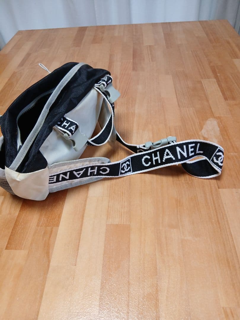 本日限定！CHANELボディバッグ ウエストポーチノベルティー