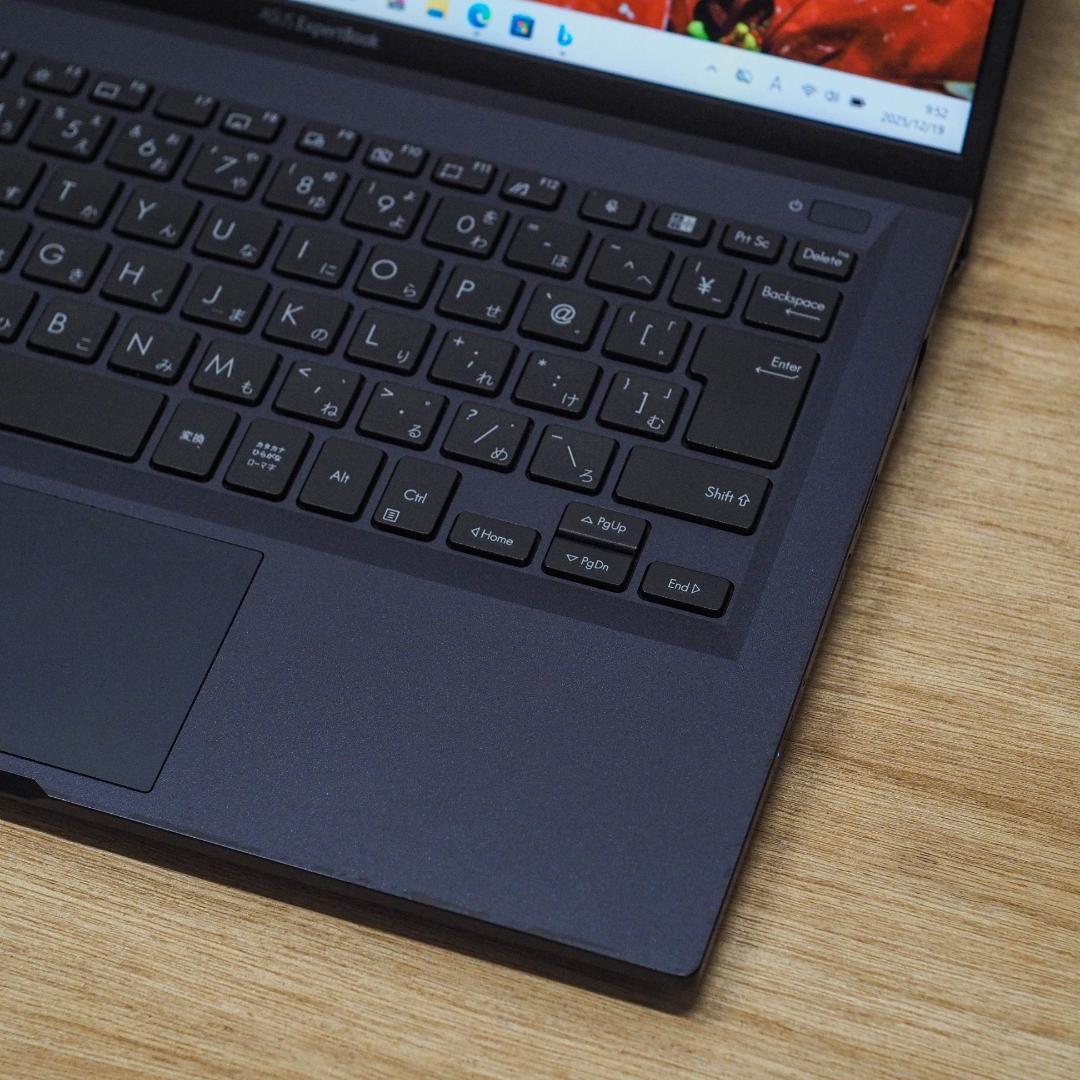 ASUS ExpertBook B1、i7-1165G7、512GB SSD