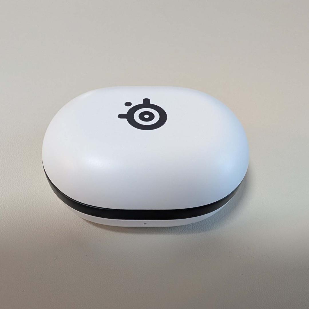 そ*ら様 SteelSeries Arctis Gamebuds ワイヤレスイヤ