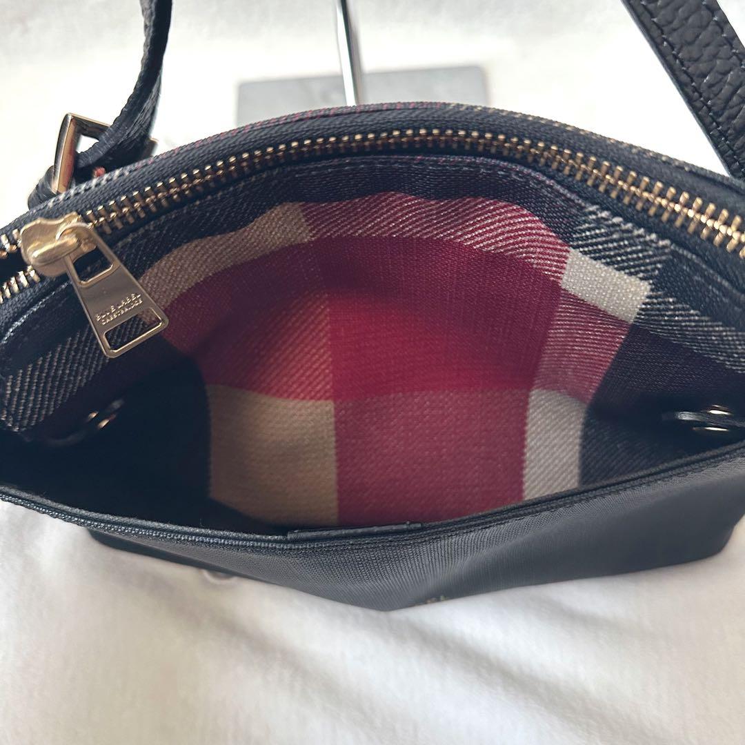 ブルーレーベルクレストブリッジ　ショルダーバッグ　CBチェック　ゴールド金具　黒
