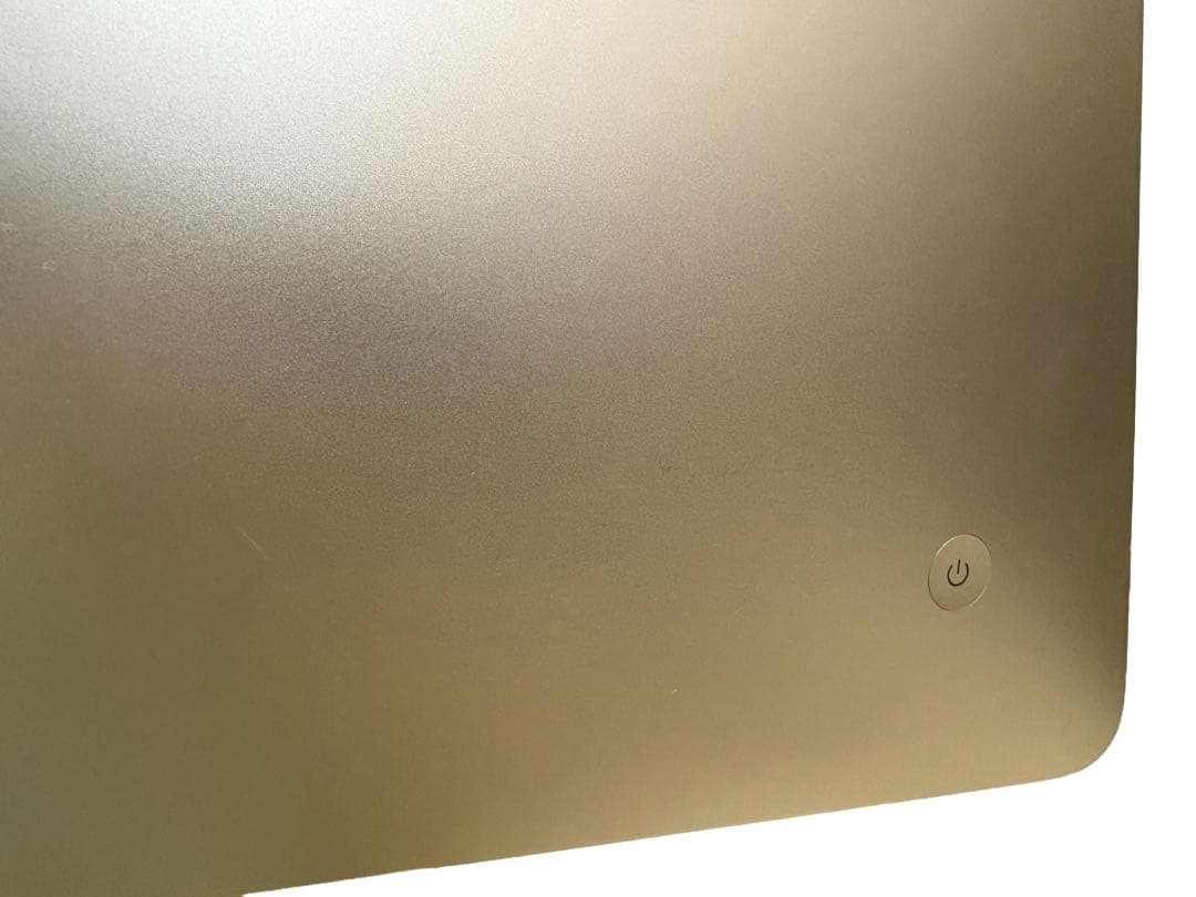 iMac Retina 4K 21.5インチ (2017年モデル)