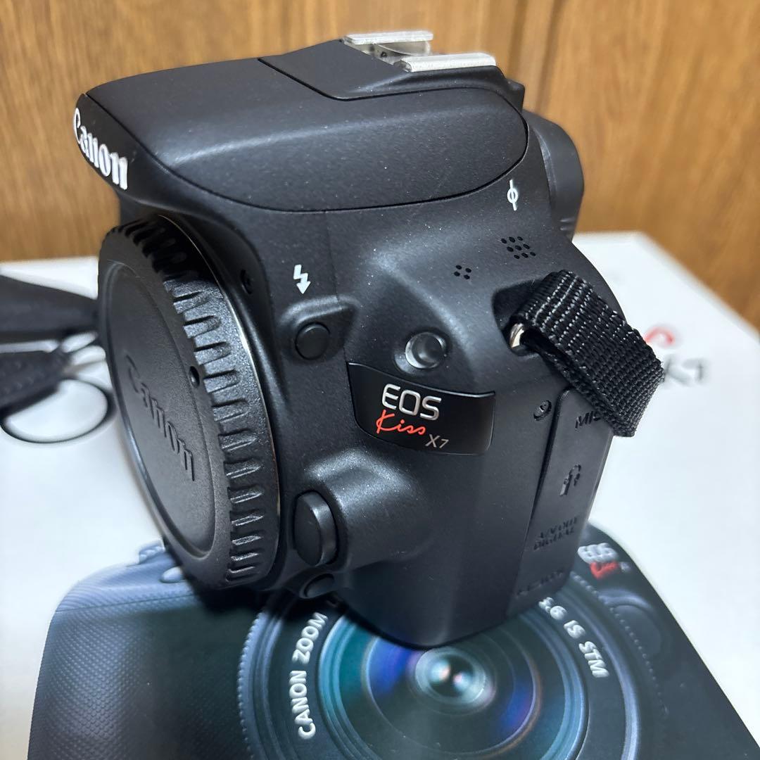 超美品 Canon ダブルズームキットEOS KISS X7 単焦点付き
