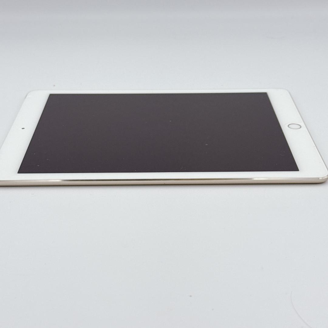 【極美品】Apple iPad Air 2 16GBタブレット ケース付き