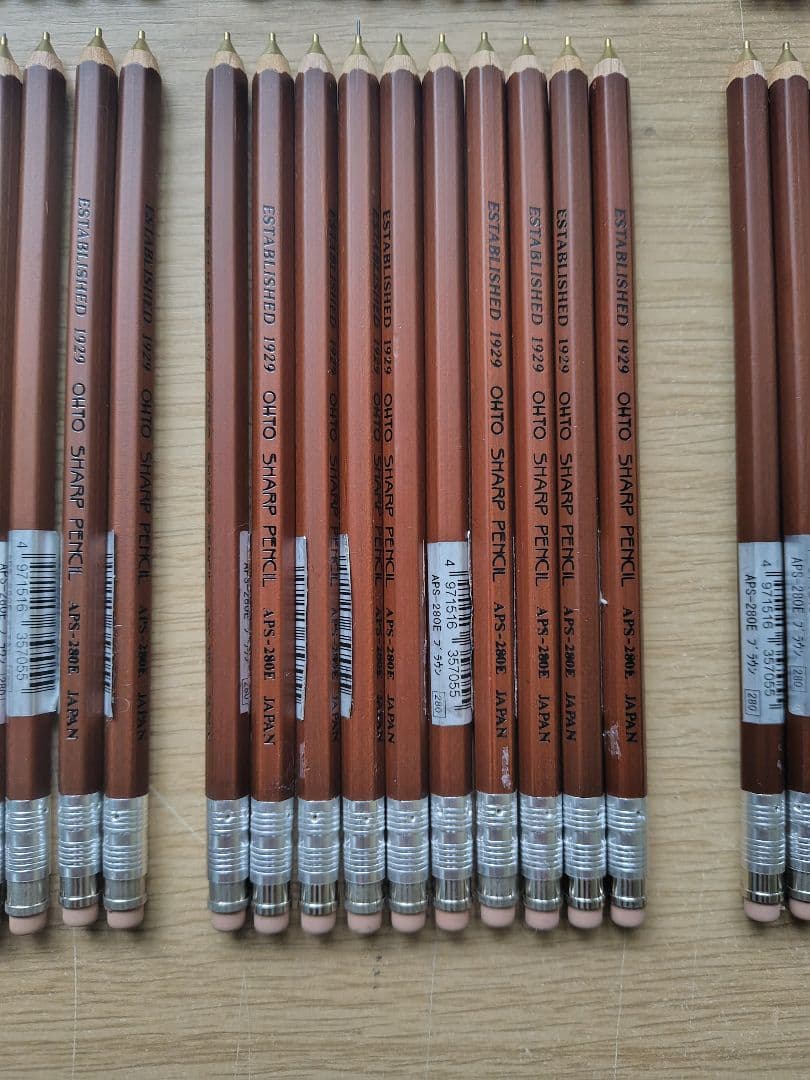 シャープペン　鉛筆型　81本セット