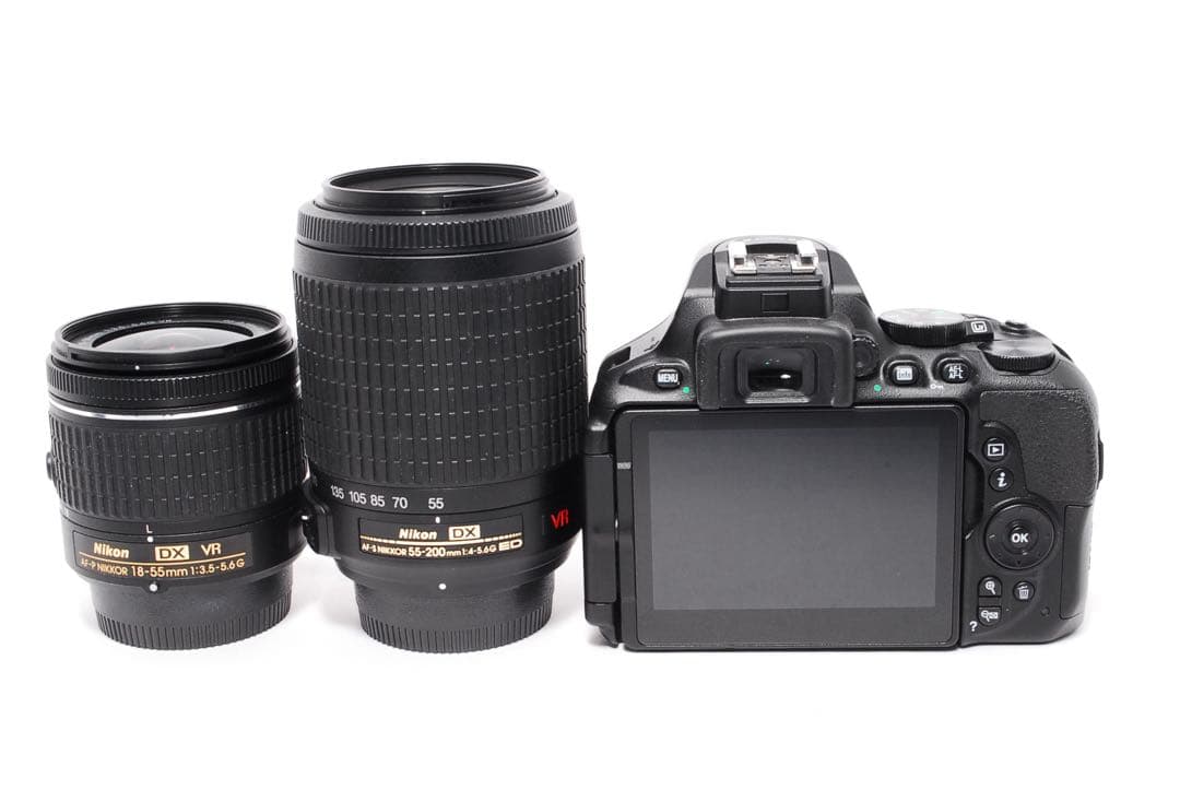 WiFiで楽々転送◆Nikon D5600◆一眼レフカメラ◆ショット数5710！