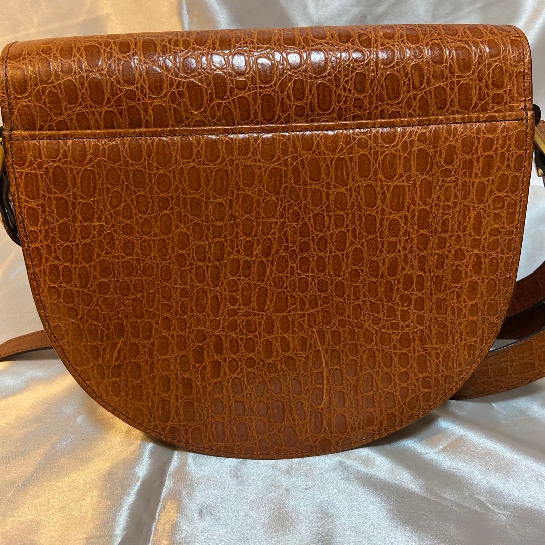 valentino garavani オールレザーショルダーバッグ ハーフムーン