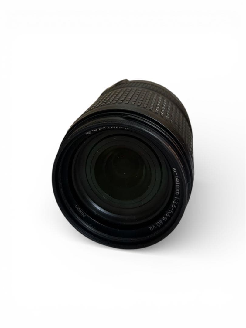 美品　Nikon DX 18-140mm f/3.5-5.6G ED VRレンズ