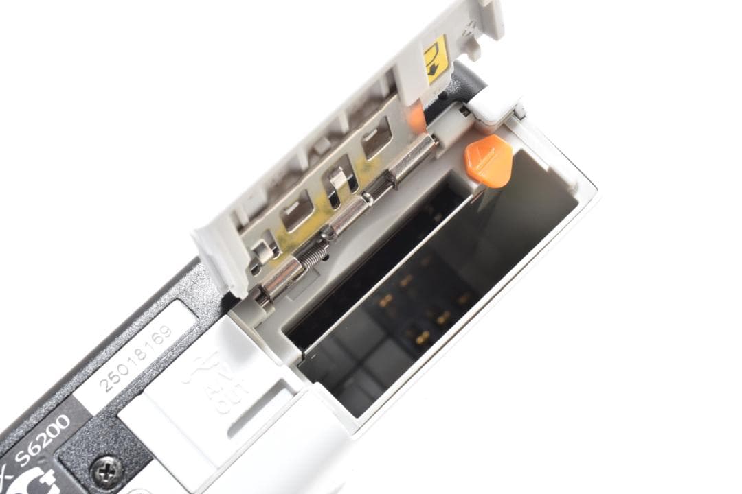 動作品Nikon COOLPIX S6200ニコン　デジカメ　ホワイト#959