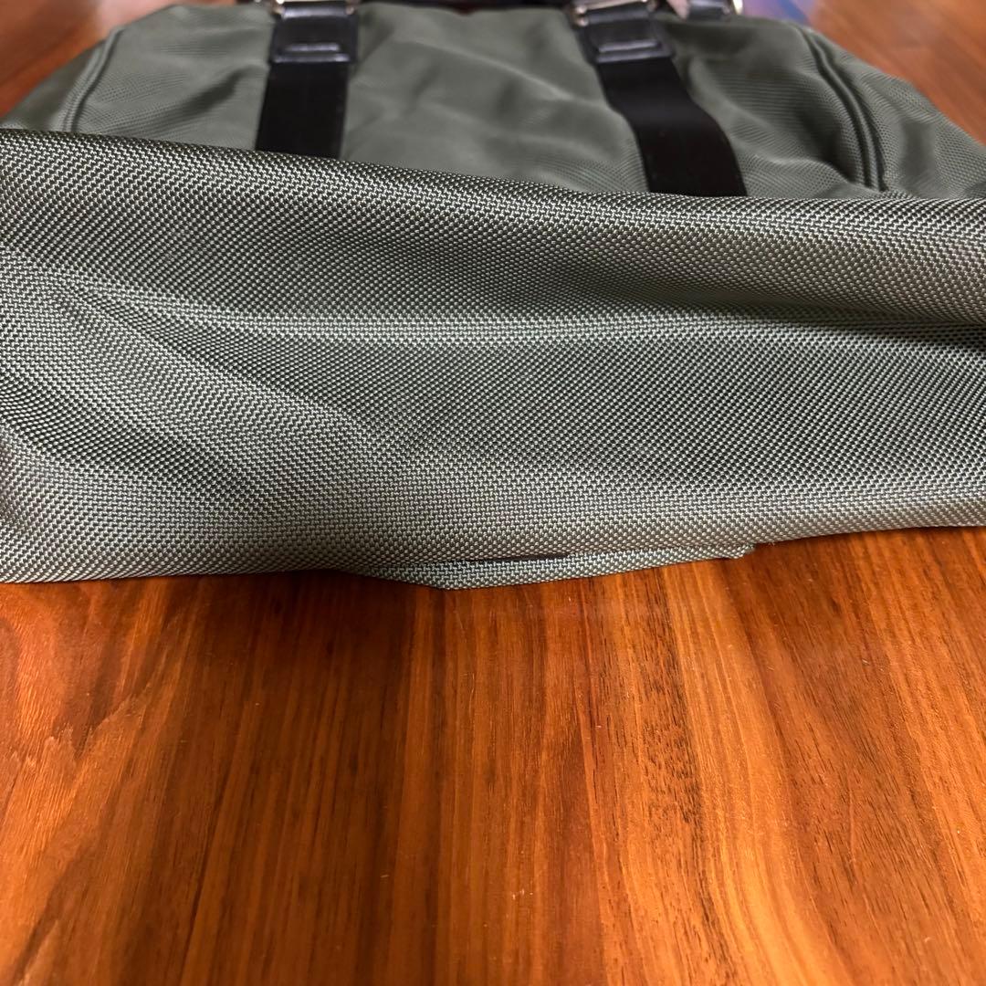 ◎週末限定セール中 TUMI オリーブグリーン ビジネスバッグ 2月末まで出品