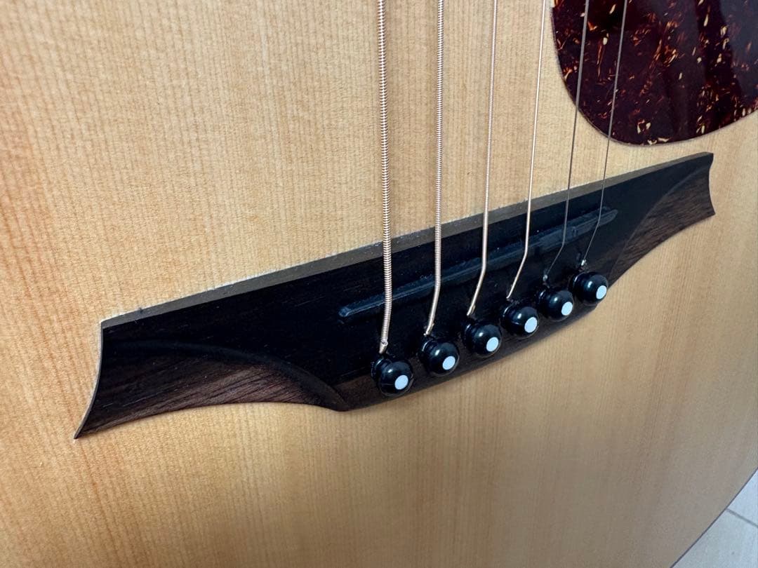 美品　エレアコースティックギター　Bromo BAA4CE