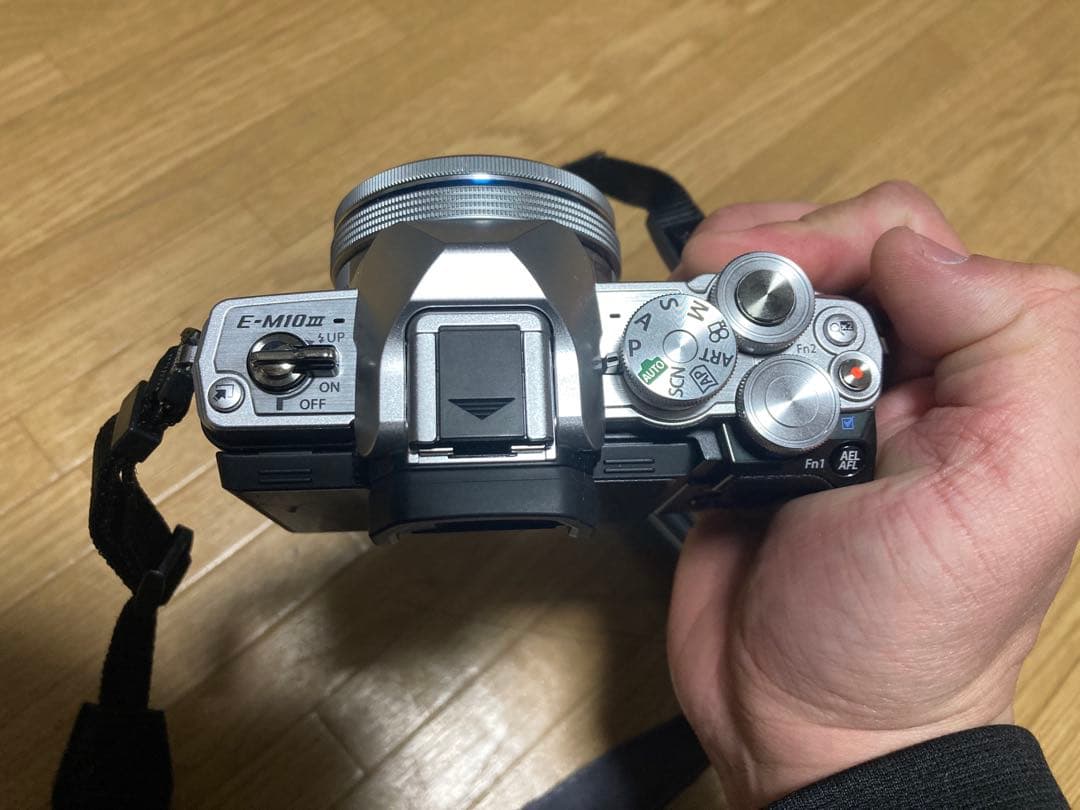 デジタルカメラ OLYMPUS OM-D