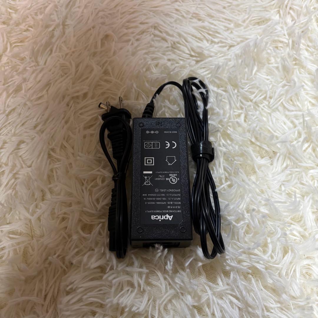 美品　Aprica ユラリズム AT オート ハイローチェア ムーンロック 電動