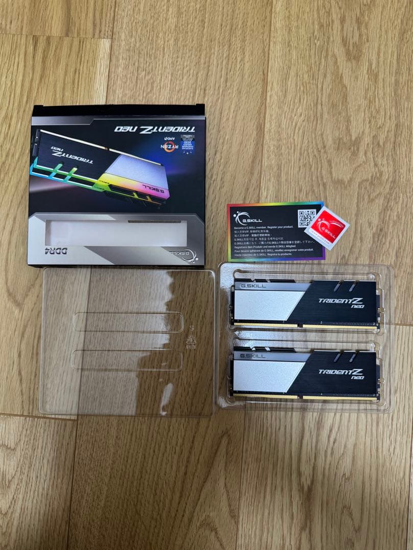 時*た様 【美品】G.SKILL F4-3600C16D-32GTZNC