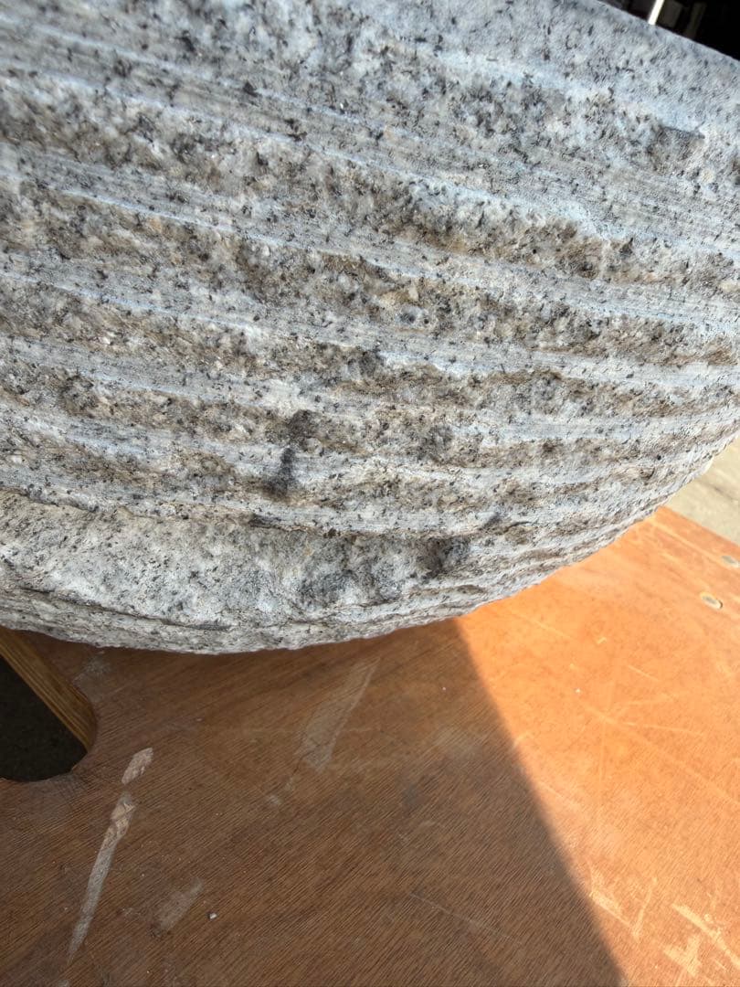 送料込み 餅つき 石臼 鉢形 餅臼 本格派タイプの餅つき石臼 取手付き 美品