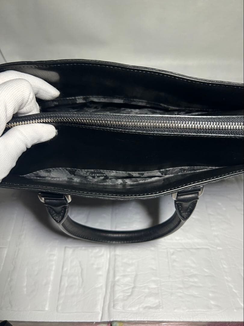 【肉や】aniary アニアリ　ビジネスバッグ　ブリーフケース