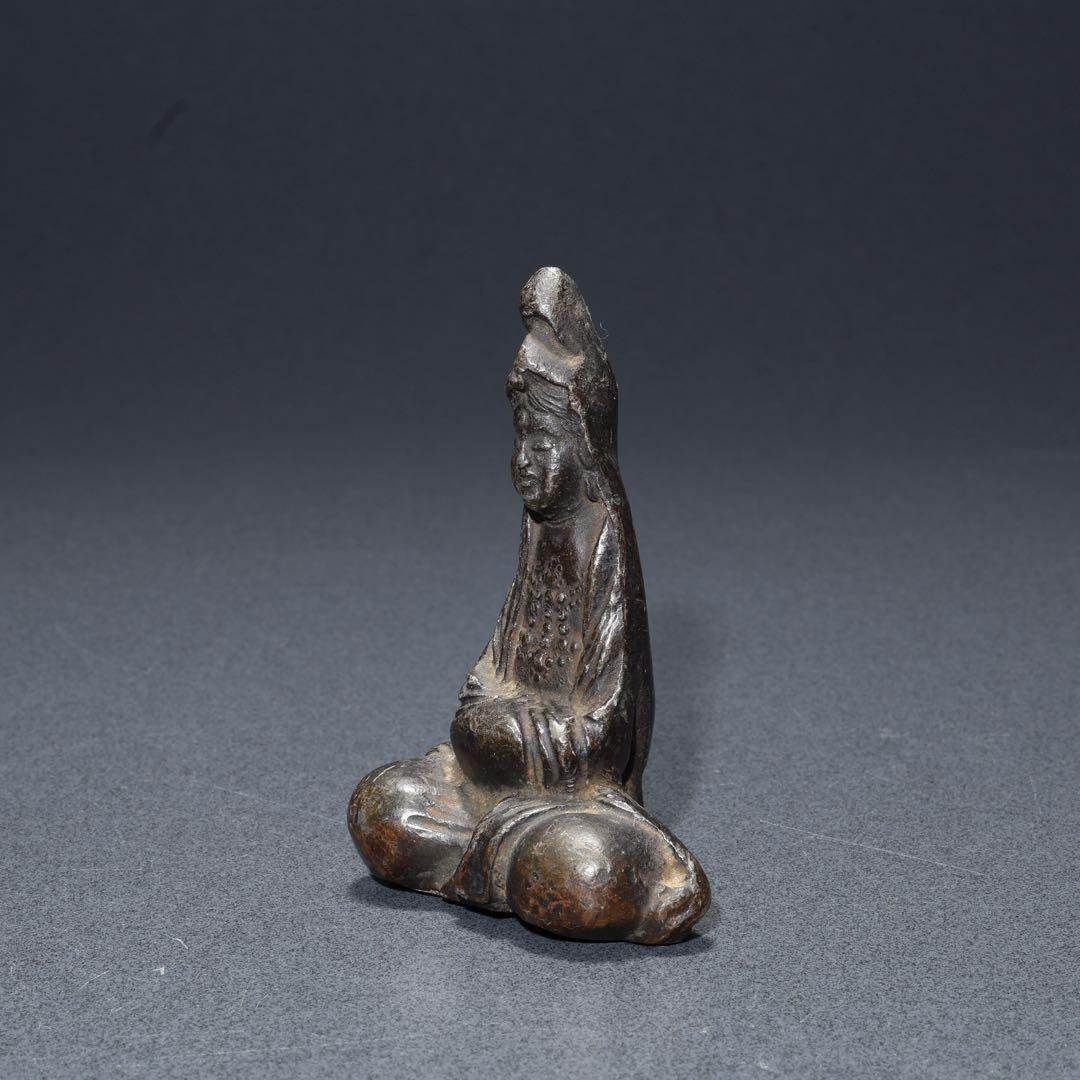 観音坐像　仏像　金属　骨董　R1679