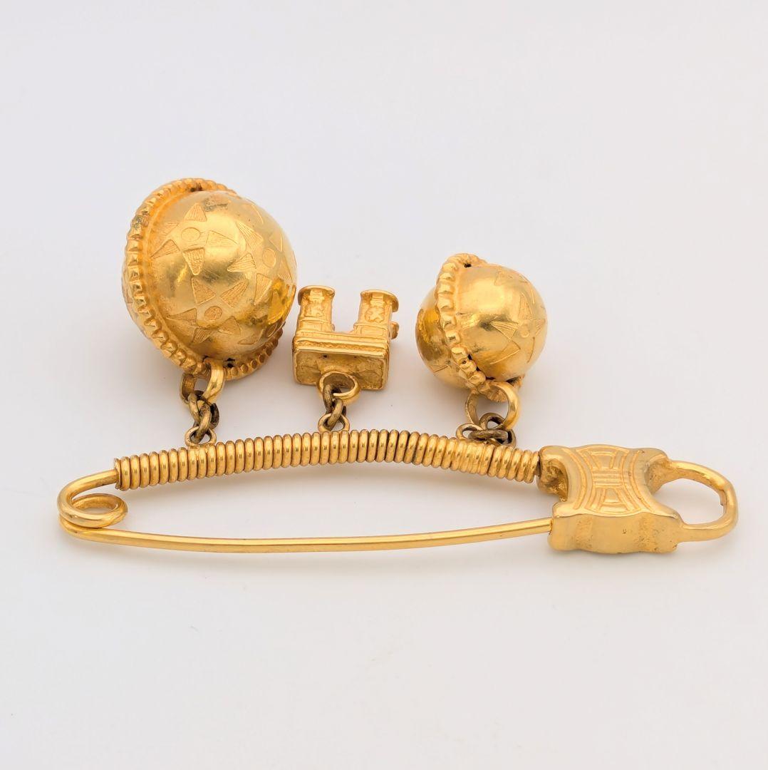 希少 セリーヌ CELINE マカダム 凱旋門 スターボール ブローチ ゴールド