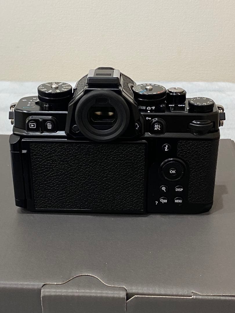 【極美品】Nikon Zf 40mm F2(SE) レンズキット ブラック