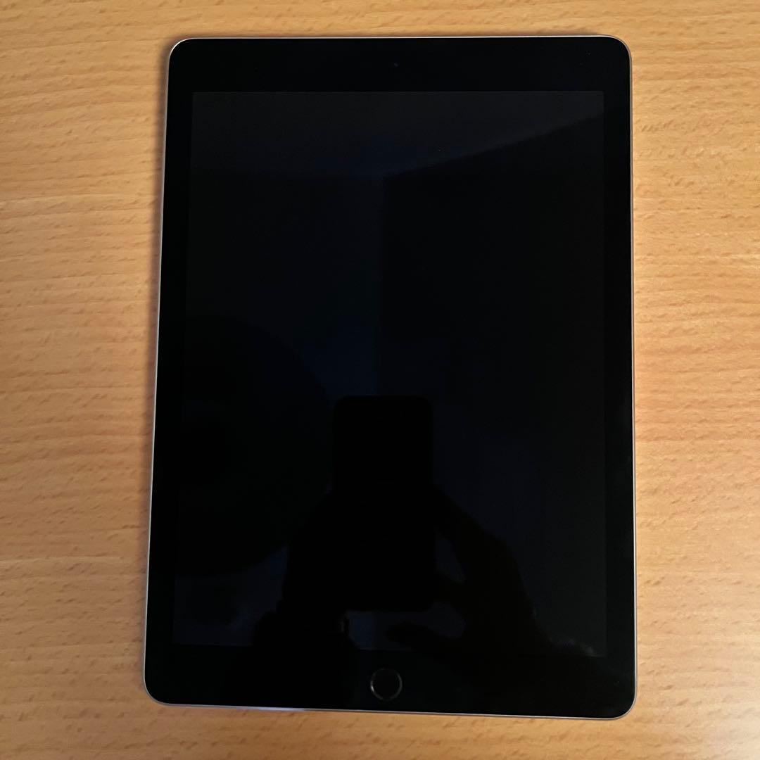 iPad Pro 9.7（Wi-Fi,128GB,スペースグレイ）