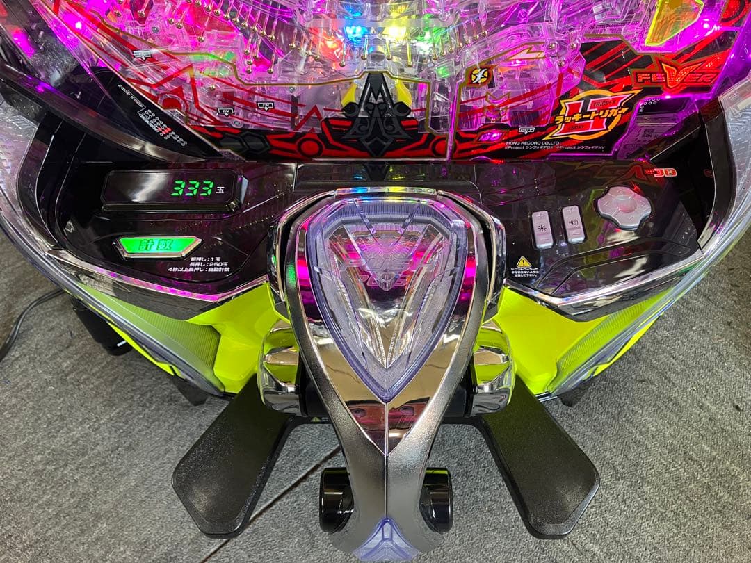 スマパチ実機 ｅ フィーバー戦姫絶唱シンフォギア4Ｆ ユニット付 ⭕️送料無料⭕️