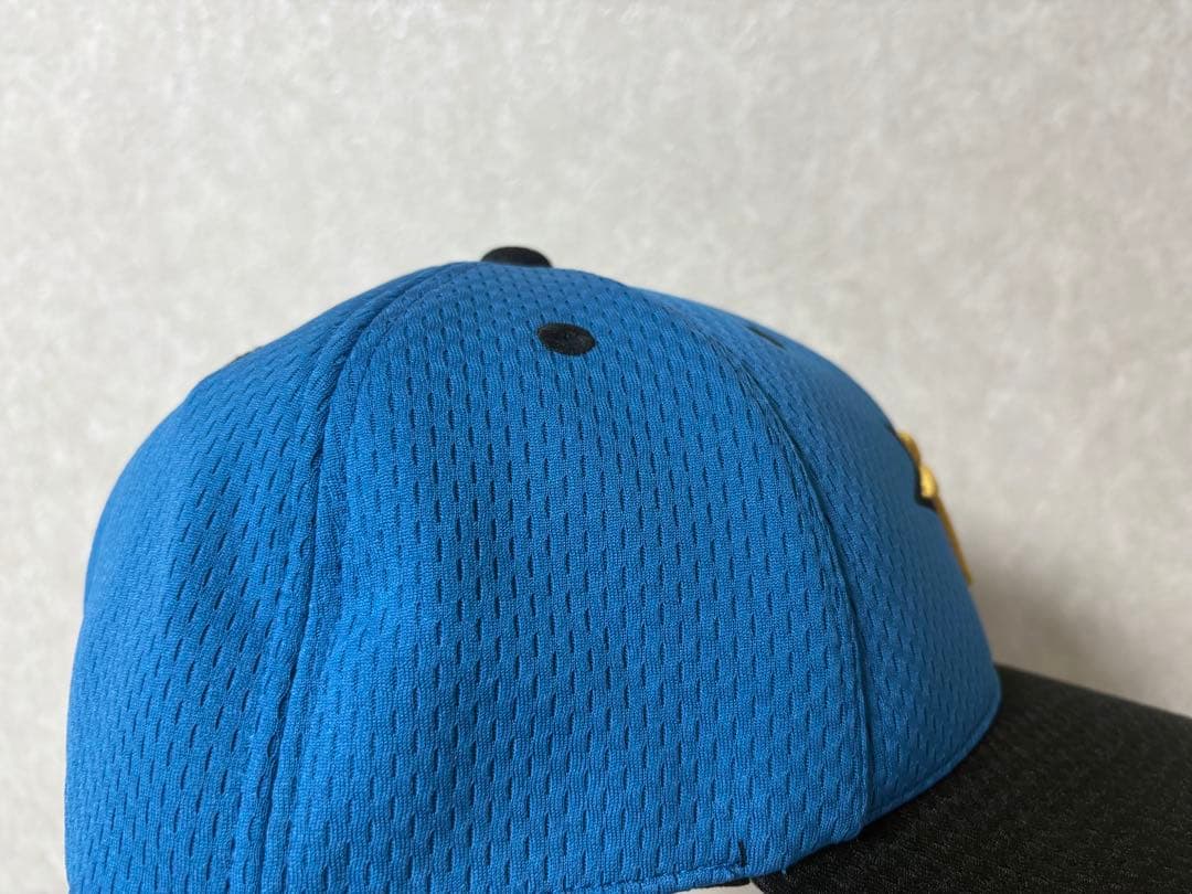 北海道日本ハムファイターズ　新庄剛志20周年記念ユニフォーム帽子セット