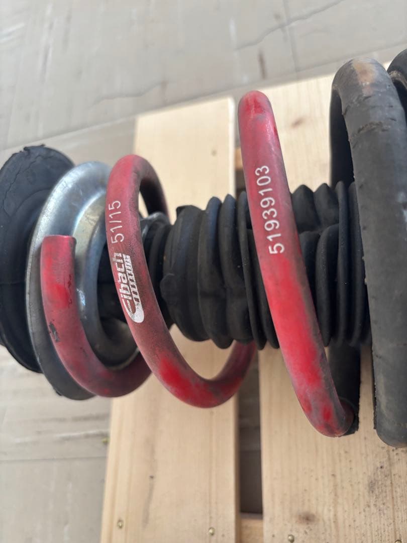 アバルト959コンペティツィオーネ 純正 KONI サスペンションキット