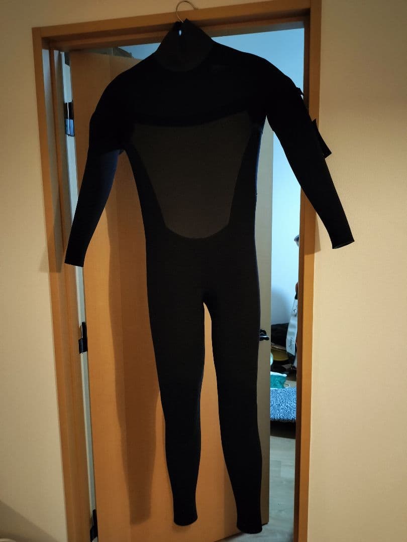 スリーウェザー セミドライ Mサイズ 新品 試着のみ