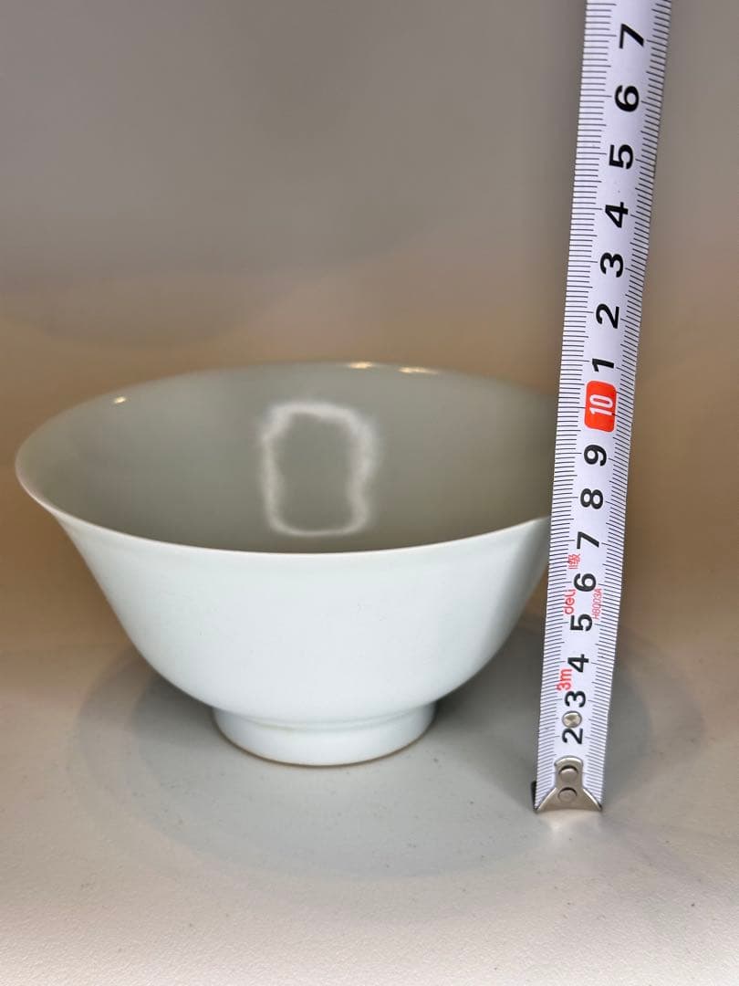 清時代　暗刻 二龍戯珠 龍紋 碗　白釉　中国古美術　時代物