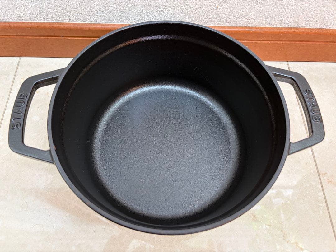 STAUB ストウブ　LA COCOTTE 黒 22cm