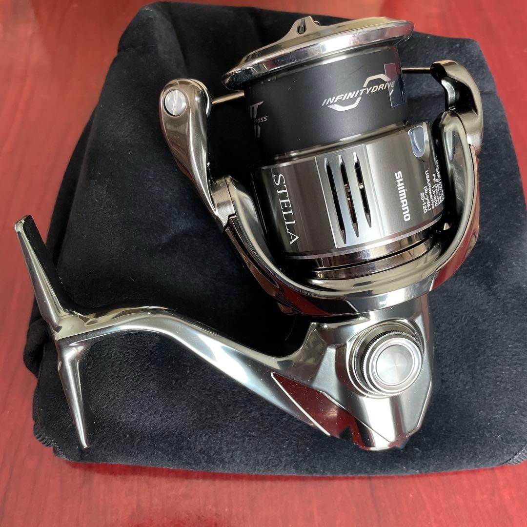 新品未使用　22ステラ　4000MHG シマノ