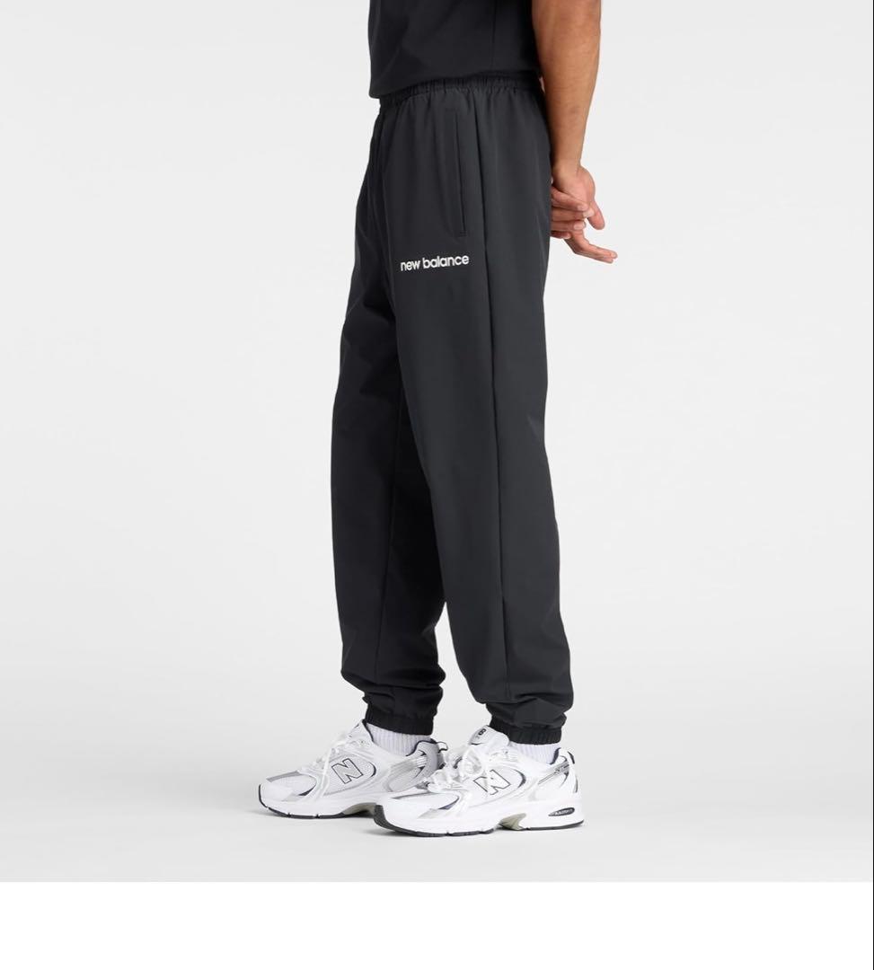 new balance ナイロンセットアップ　ウーブントラックジャケット