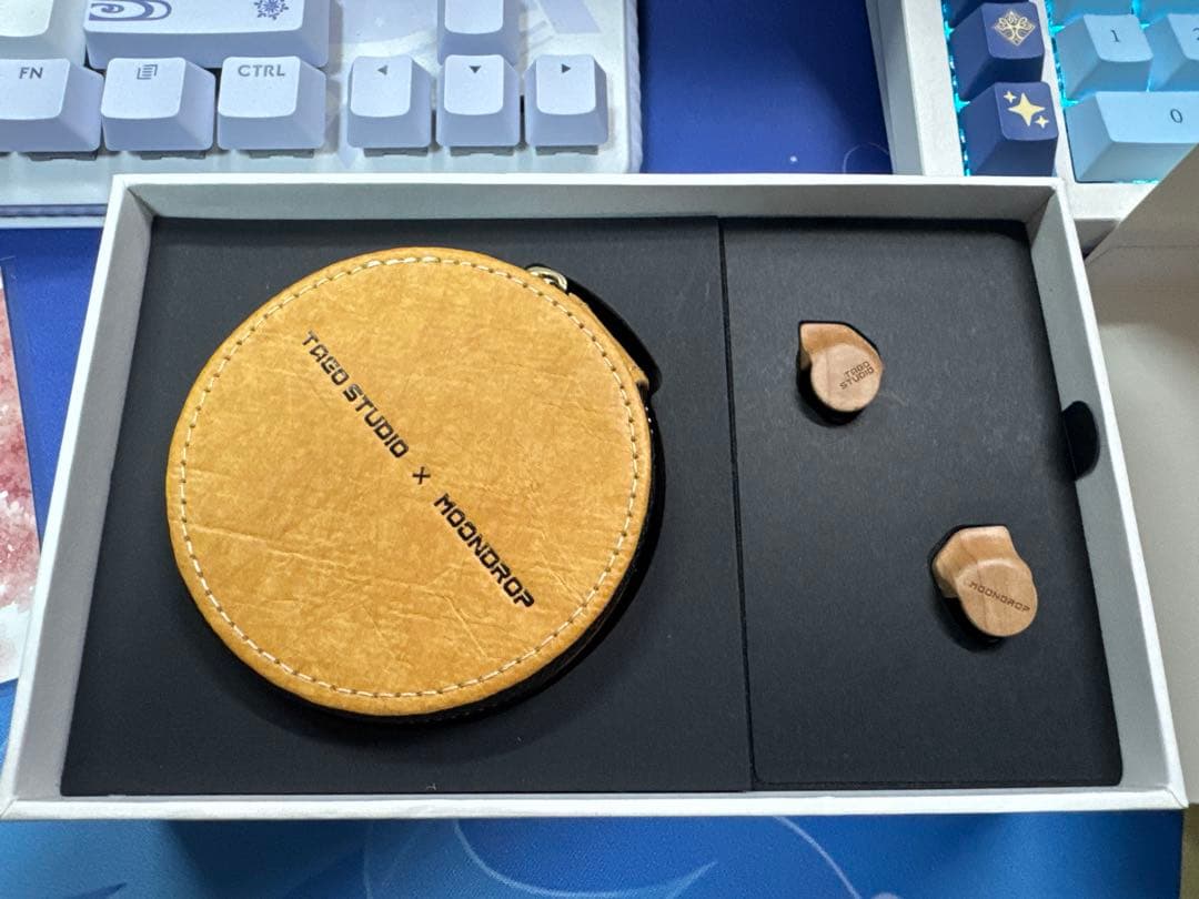 イヤホン Harmon-SP TAGO STUDIOxMOONDROP