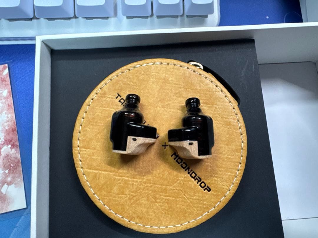 イヤホン Harmon-SP TAGO STUDIOxMOONDROP