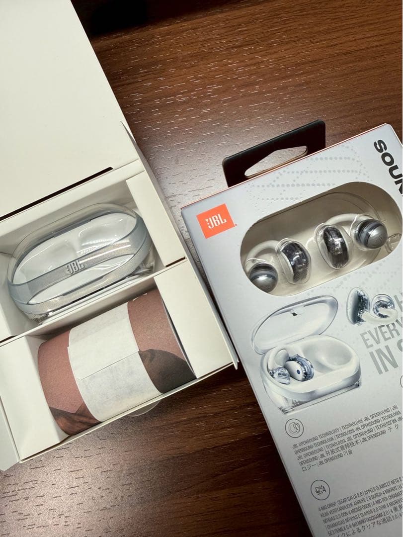 イヤホン JBL Soundgear Clips