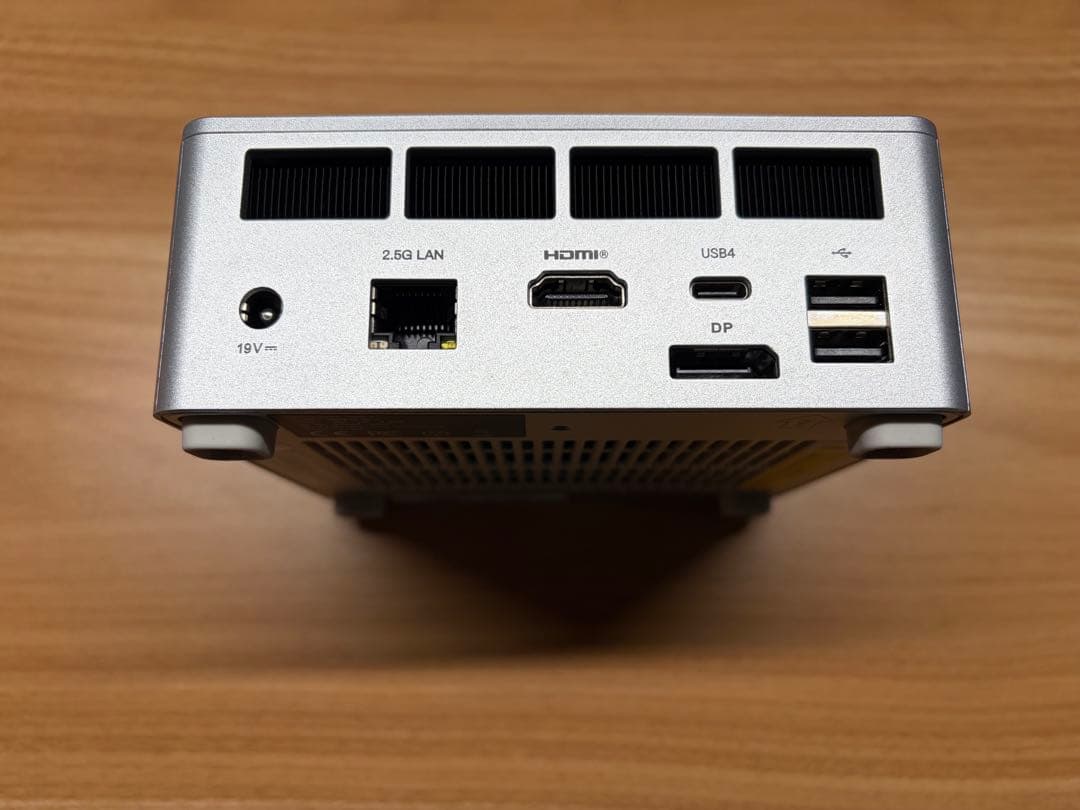 ミニPC MINISFORUM UM870 Slim