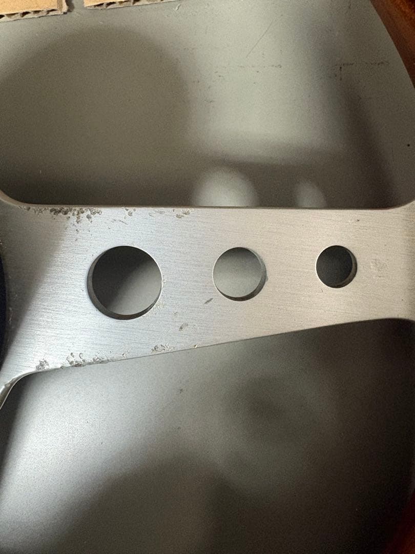 【値下げ】MOMO イタリア製　ウッドステアリング￼ボス付