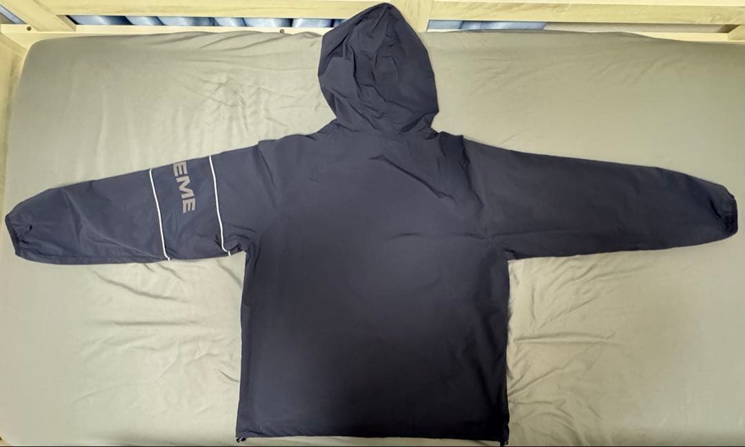 【美品】Supreme プルオーバーナイロンジャケット 黒