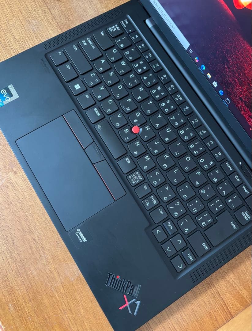 ThinkPad X1 Carbon Gen10 2022年モデルバッテリー良