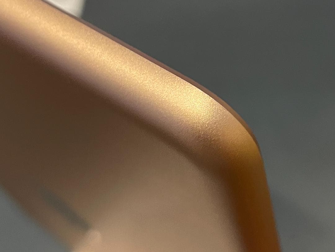 動作品 Apple iPad (第6世代) wifi 32GB ゴールド