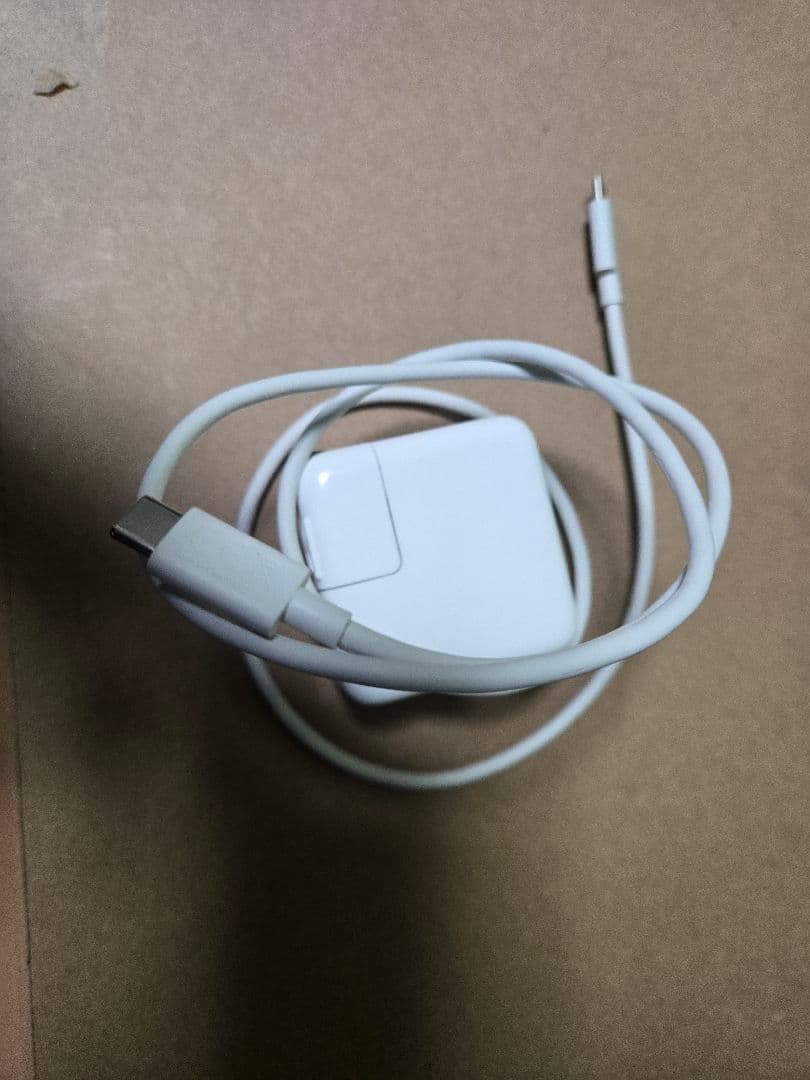 MacBook Air M1チップ13インチ マックブックエアー