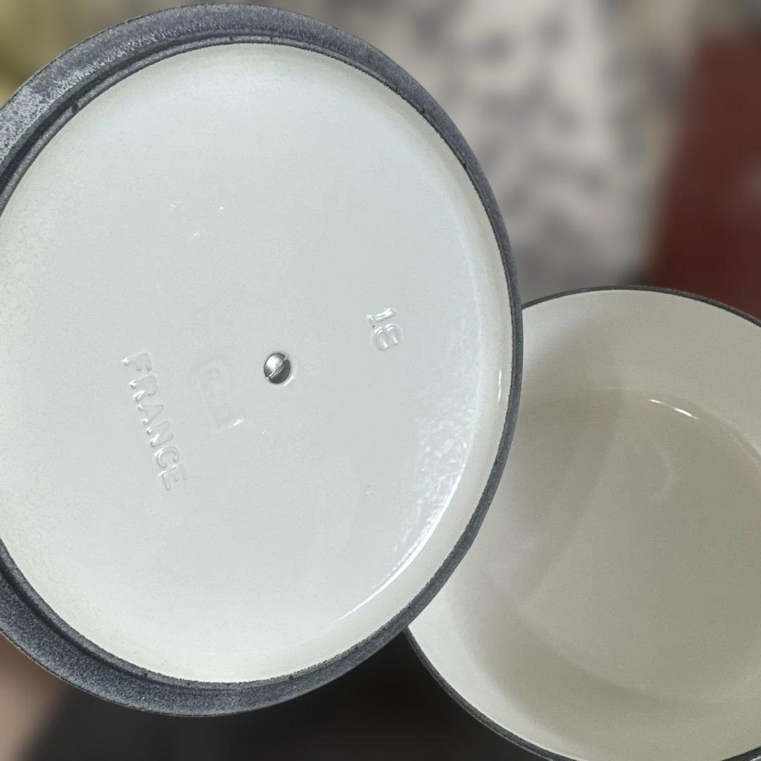 LE CREUSET ホワイト 両手鍋 18cm