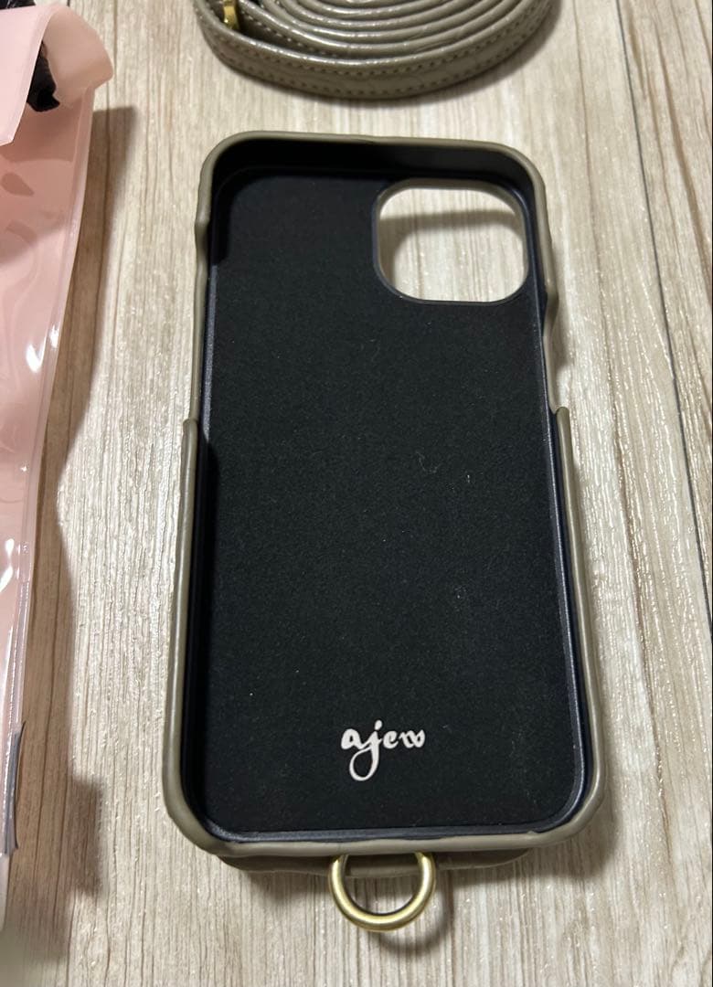 ajew iPhone14 iPhone16e sage green クロコ