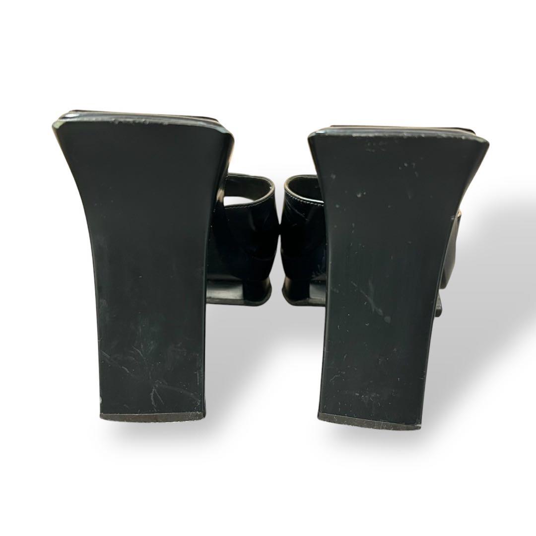 PRADA パテントレザー　ロゴ型押し　ハイヒール　サンダル　黒　22cm相当