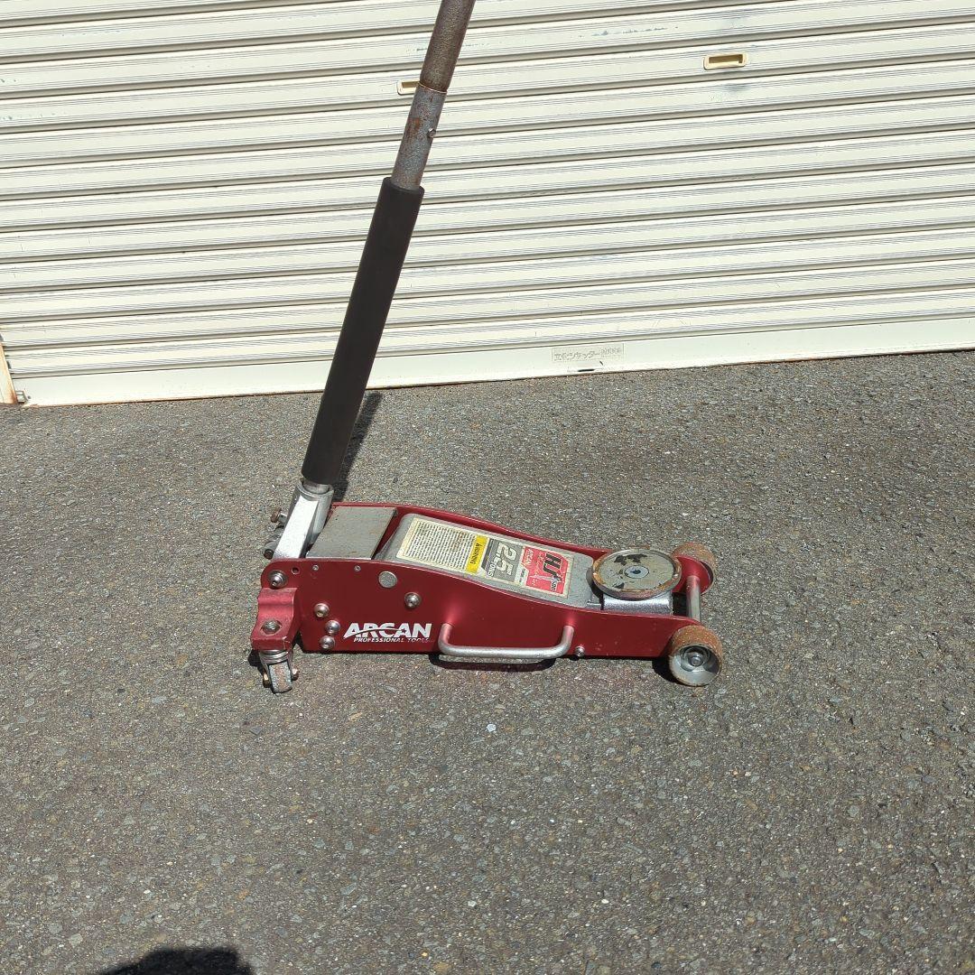 ARCAN 2.5トン　アルミジャッキ　ジャンク品軽四いけると思いますが保証なし