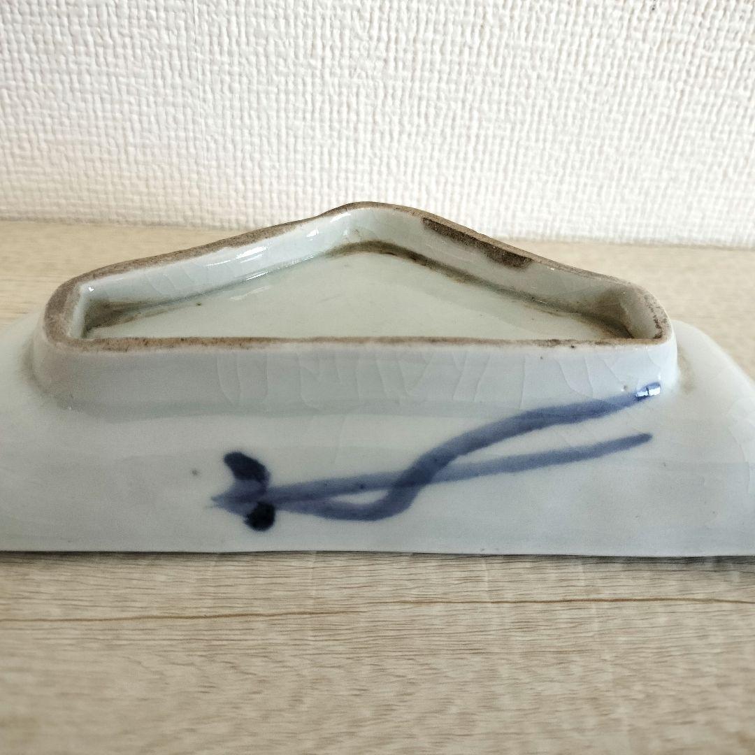 お値下げしました、古伊万里　染付　富士山型　コンニャク印判　三保松原図　小皿