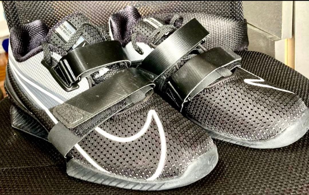 NIKE ロマレオス4（26.5cm）